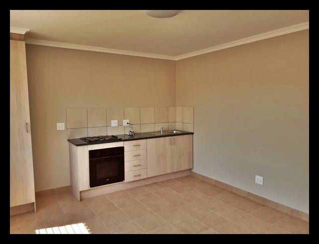 1 BEDROOM APARTMENT TO LET IN DOUGLAS VALLEY